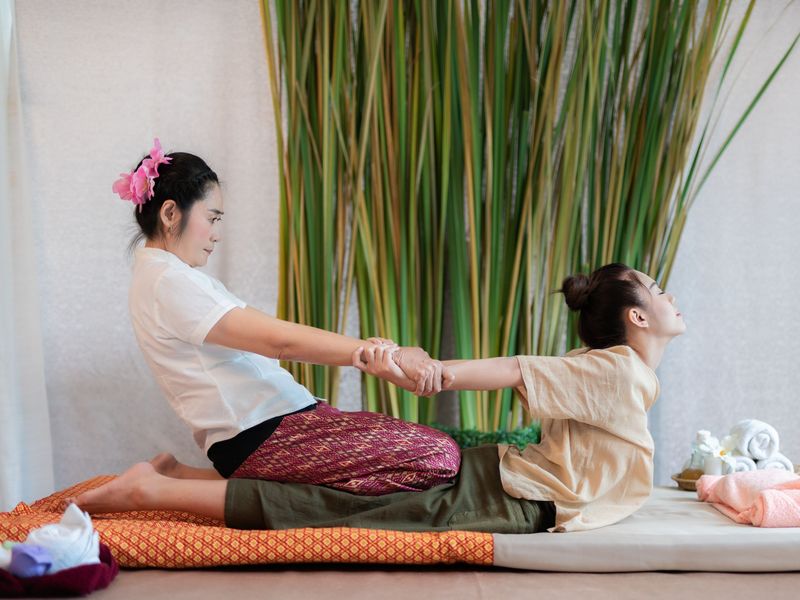 What is Thai Massage therapy? A Complete Intro